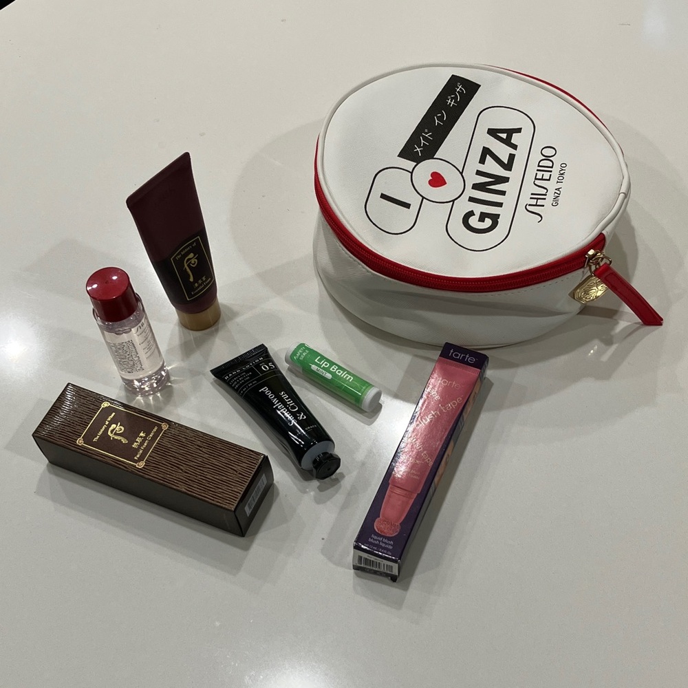 Shiseido White and Red Ginza Pouch